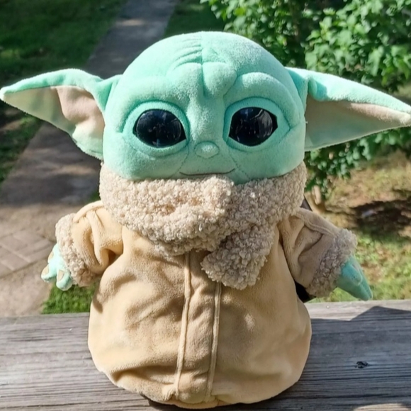 NEW Mattel Star Wars Grogu Plush 8" Mandalorian Disney Toy Baby Yoda Plushie - Picture 1 of 6